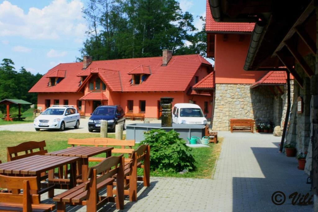Penzion Dockaluv Mlyn Havlíčkŭv Brod Exteriör bild